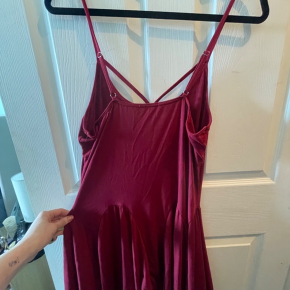 Fun red dress - Picture 5 of 6